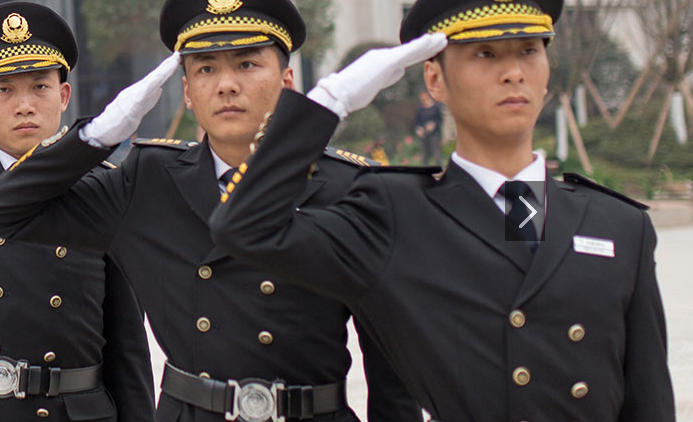 銀行保安如何應(yīng)對(duì)突發(fā)安全事件？需與哪些團(tuán)隊(duì)協(xié)作？